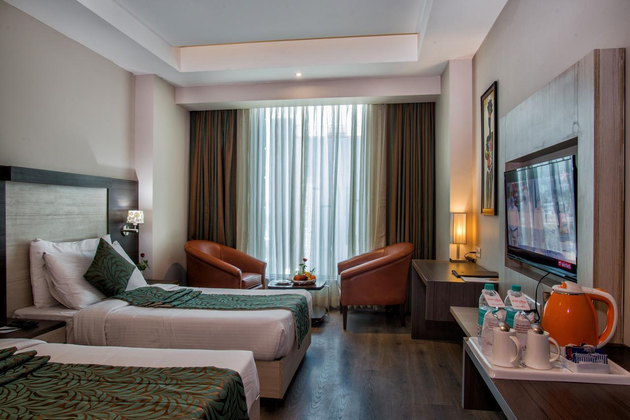 Hide Away Suites Noida Luaran gambar
